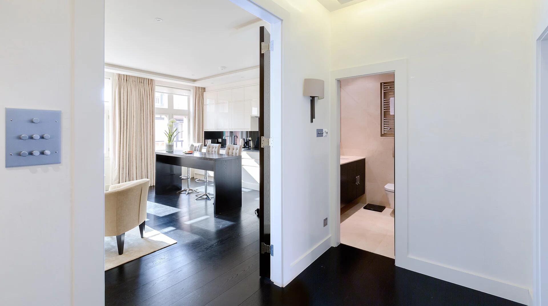 Lovelydays luxury service apartment rental - London - Knightsbridge - Herbert Street - Partner - 1 bedrooms - 1 bathrooms - Luxury living room - 67fd4ddc6e25 - Lovelydays